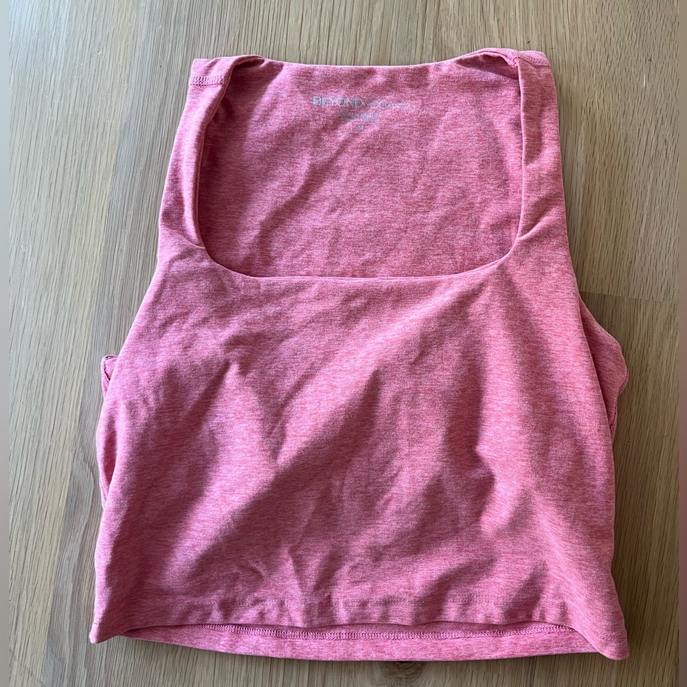 Beyond Yoga athletic top pink